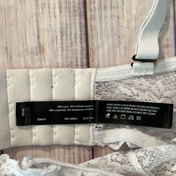 Natori Back Clasp Lace Bra Underwire Size 32G - Picture 5 of 7